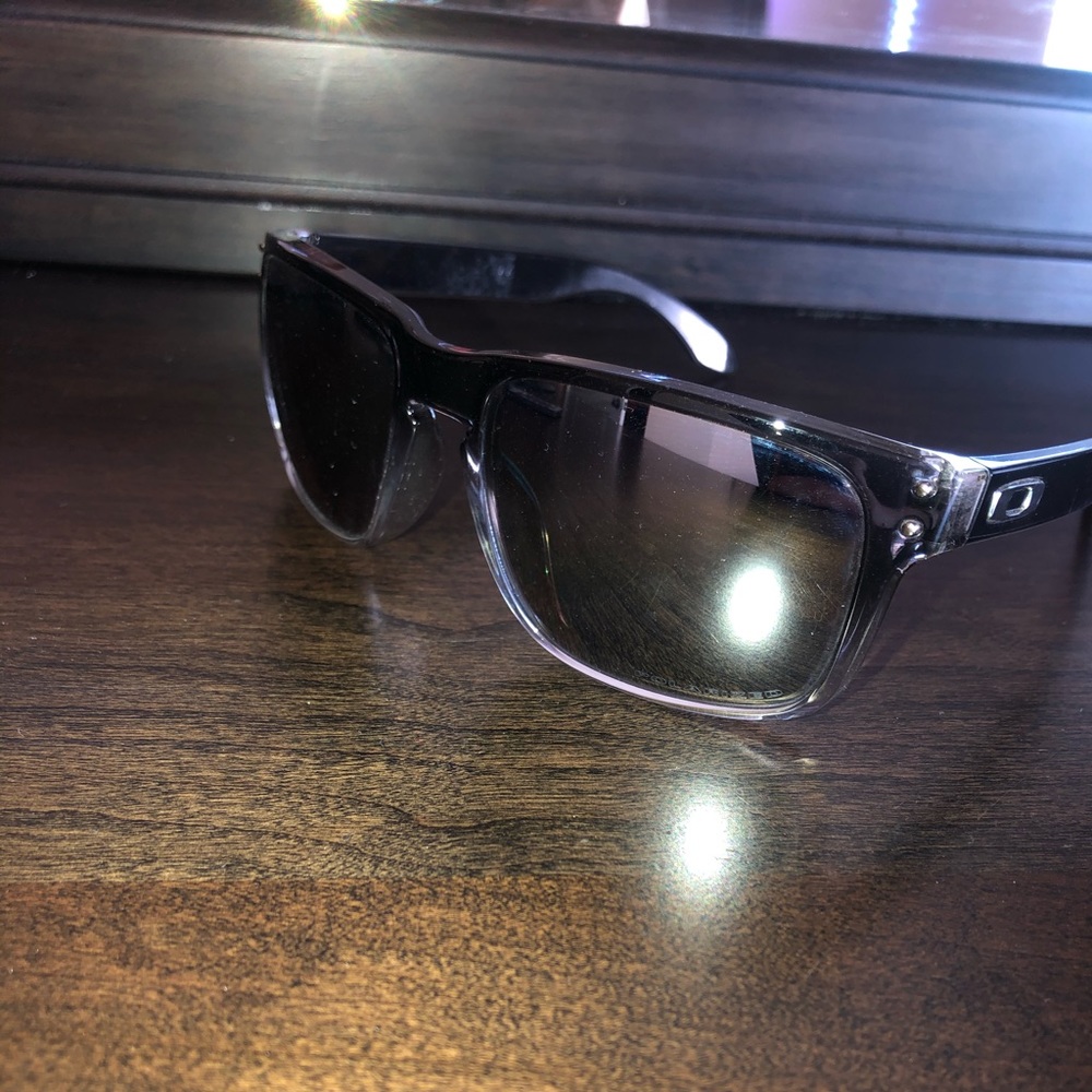 Oakley Holbrooks